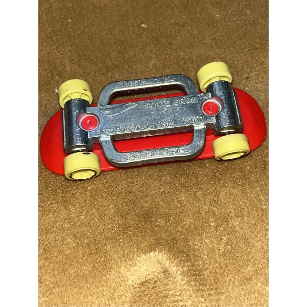 Hot Wheels Skate Grom - Tony Hawk - Xtreme Sports Series‎ 1/5 Vintage 2013 Toy